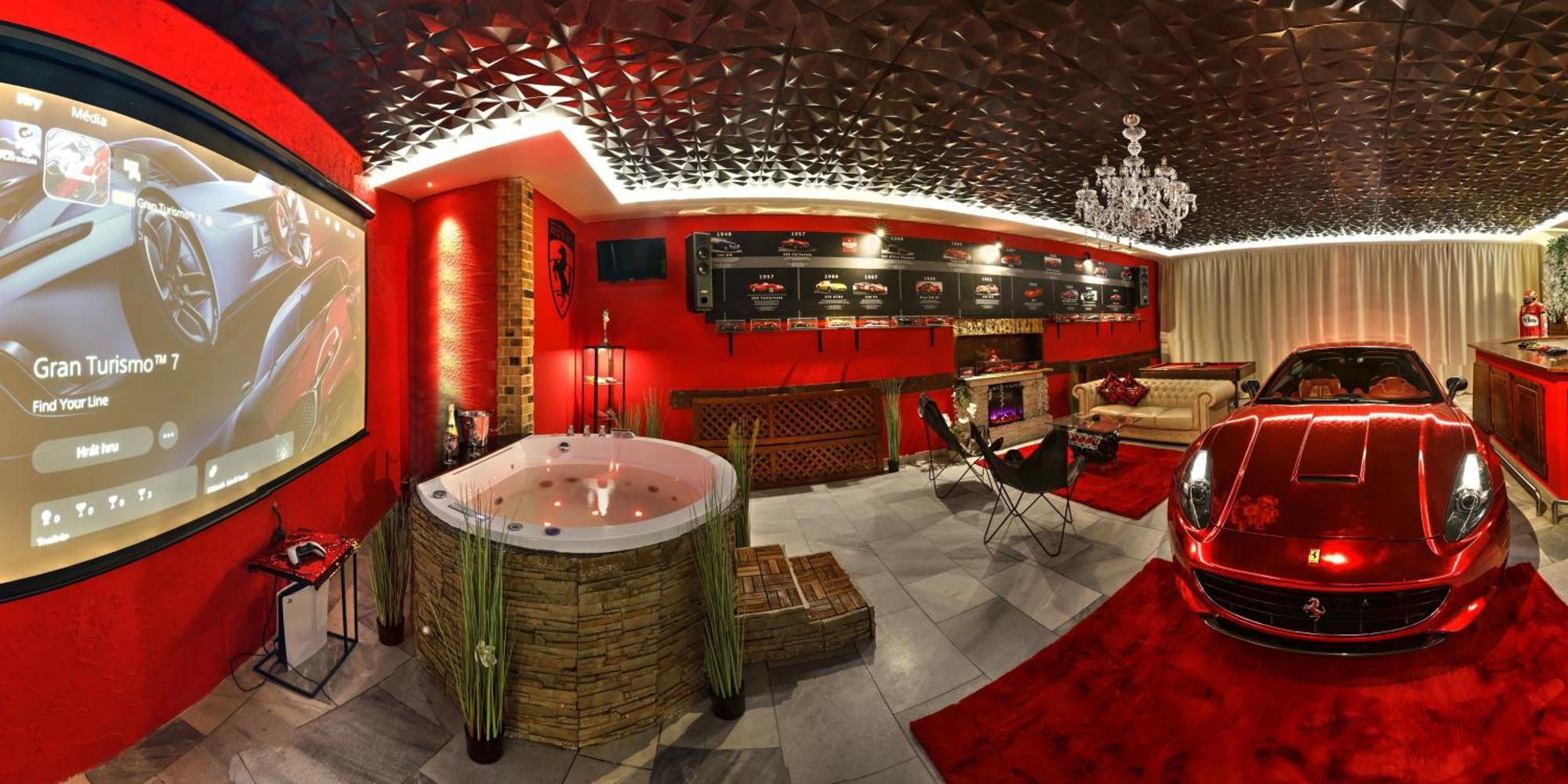 Ferrari Wellness Apartman Pardubice Esterno foto