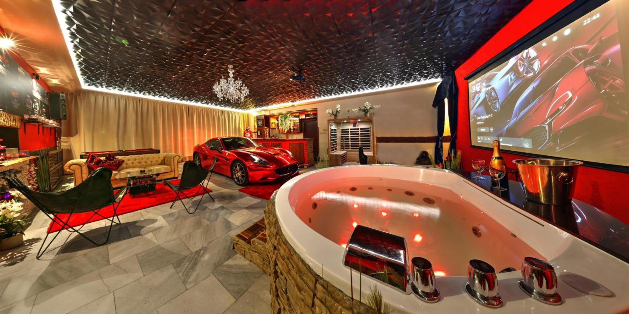 Ferrari Wellness Apartman Pardubice Esterno foto